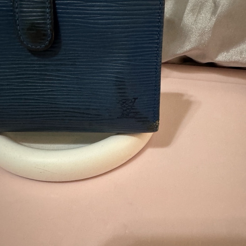 Louis Vuitton Epi Porte Monnaie Viennois Wallet - Picture 2 of 11